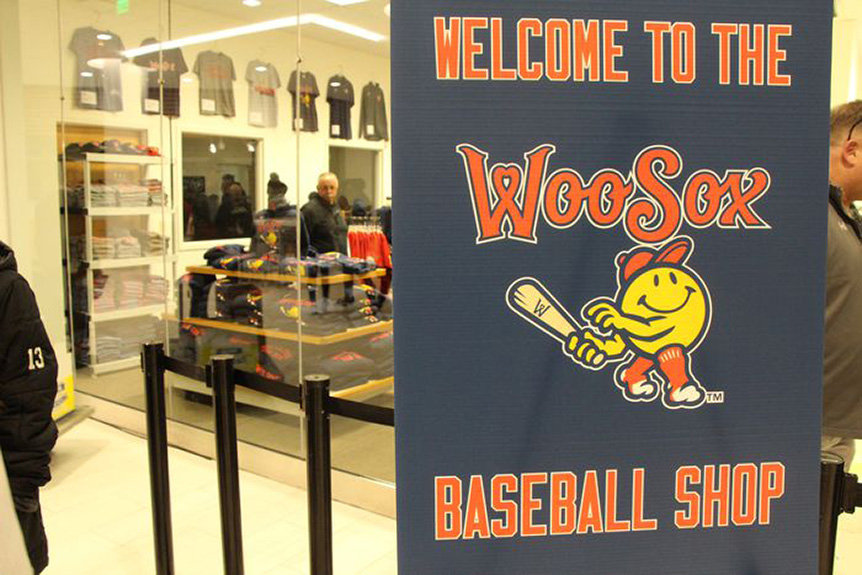 Michelangelo offentliggøre Se insekter Worcester Red Sox: Here's how to buy WooSox gear now | Mercantile Center